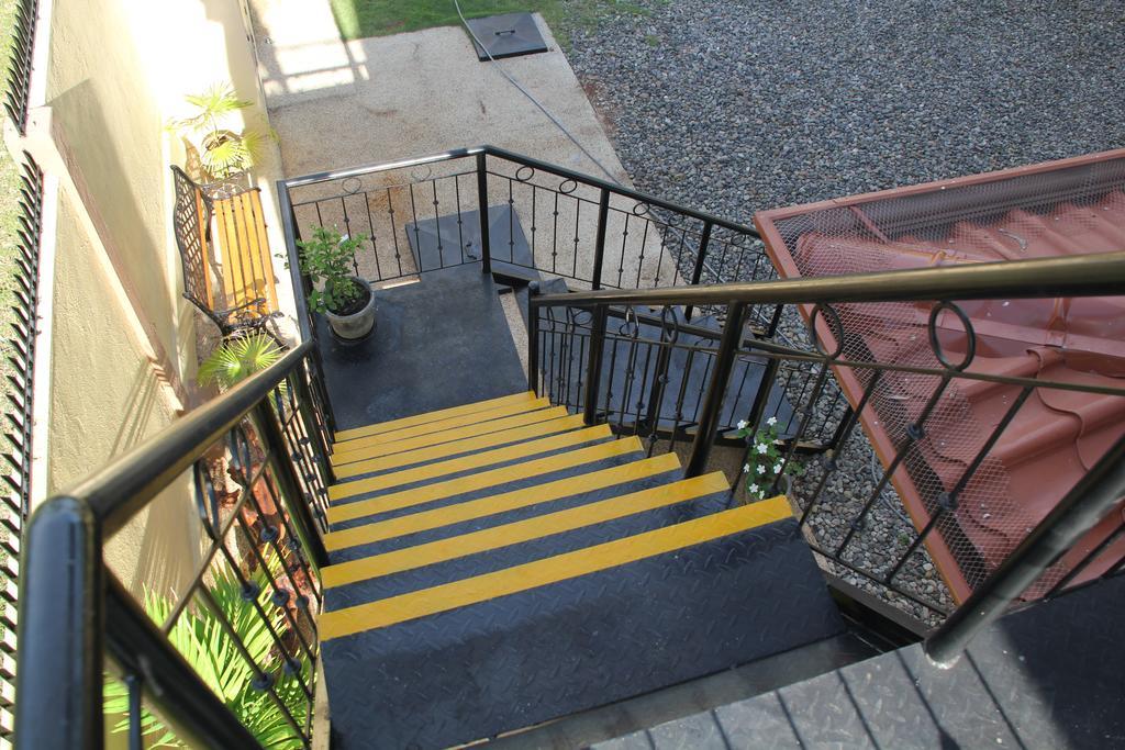 Casa Cataleya Bohol Self-Service Apartments Панглао Екстериор снимка